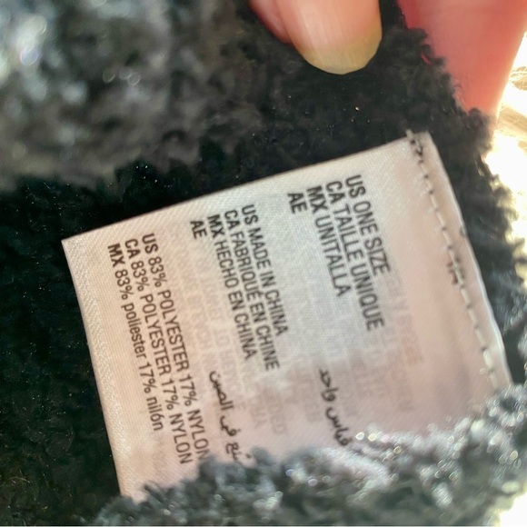 CHARTER CLUB WOMEN’S BLACK HOODED KNIT PONCHO ONE SIZE FITS ALL Brand New TAGS - Picture 10 of 14